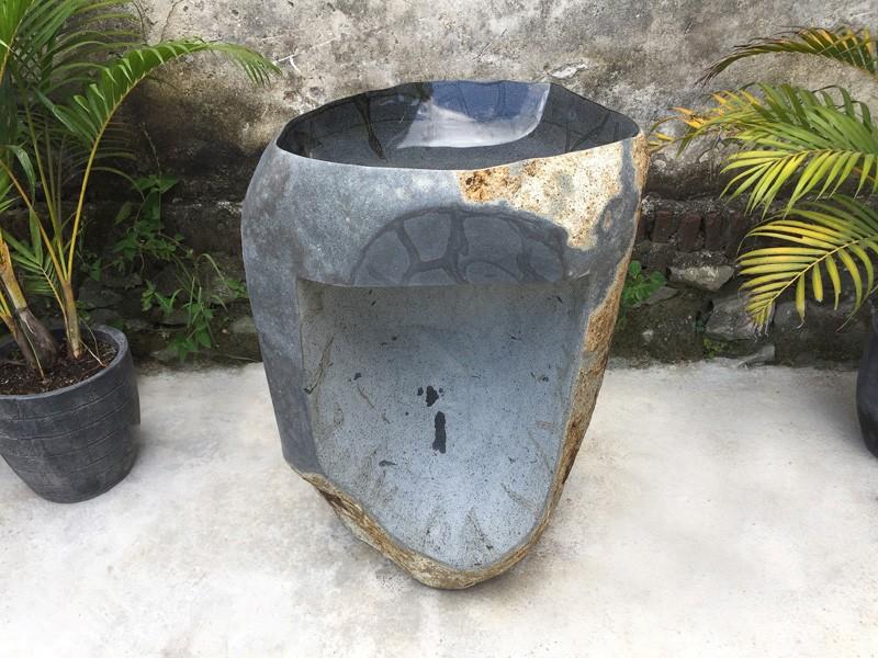 HANDMADE FREESTANDING BASIN WITH RIVER STONE