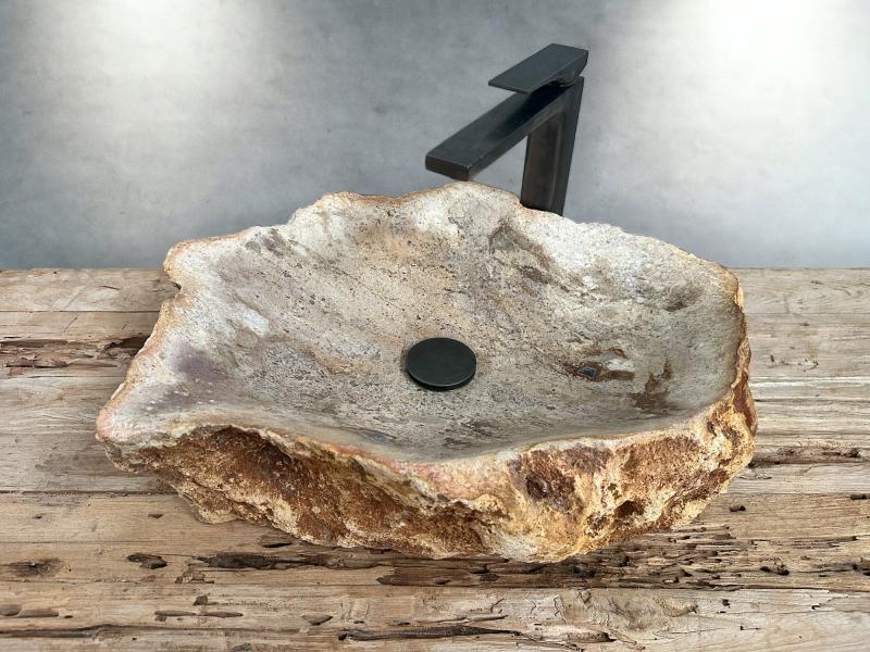 WASCHBECKEN AUS VERSTEINERTEM HOLZ PAUL