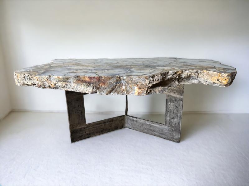 TABLE BASSE EN BOIS PETRIFIE - MONACO