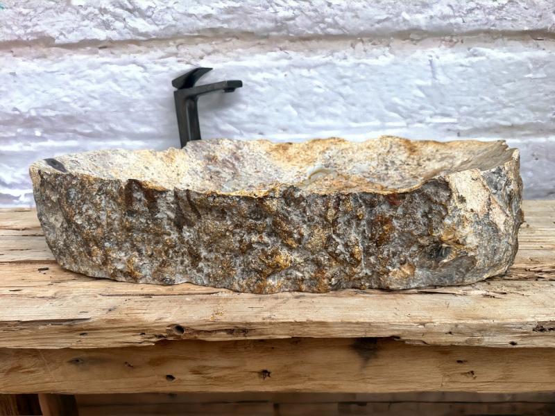 WASCHBECKEN AUS VERSTEINERTEM HOLZ KLAUS