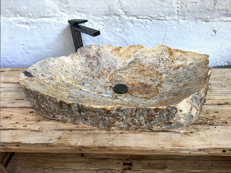 WHITE SINK IN PETRIFIED WOOD KLAUS