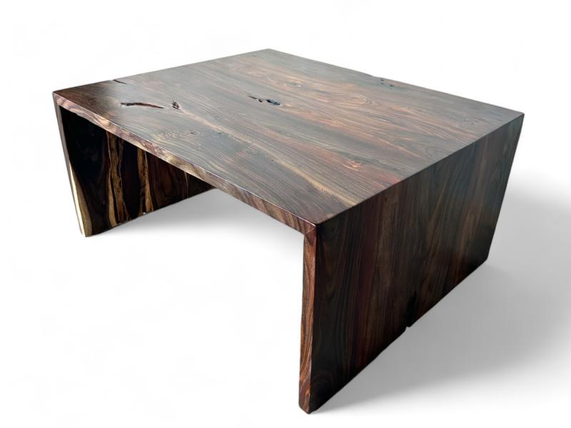 MESA DE CENTRO DE MADERA MACIZA - PALMA