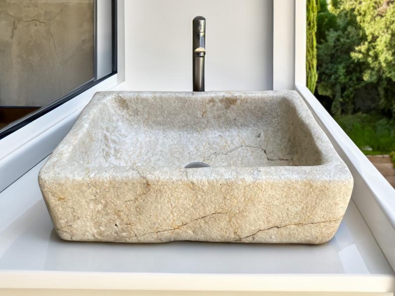 ANTIQUE STONE WASHBASIN WILDER