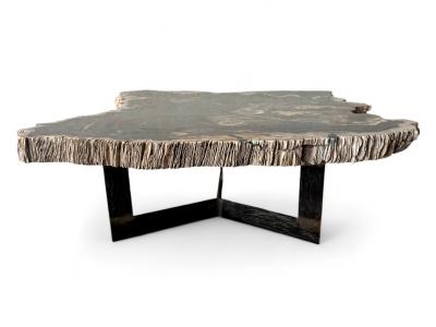 TABLE BASSE EN BOIS PETRIFIE NOIR - CANNES