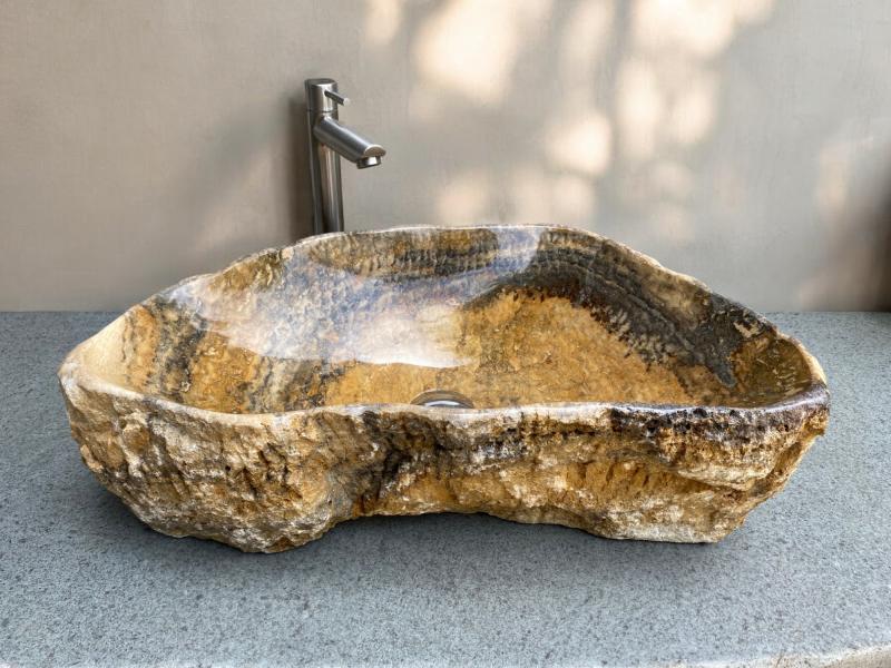 BROWN NATURAL STONE SINK GUNN