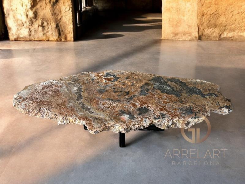 COFFEE TABLE IN NATURAL COLOURS