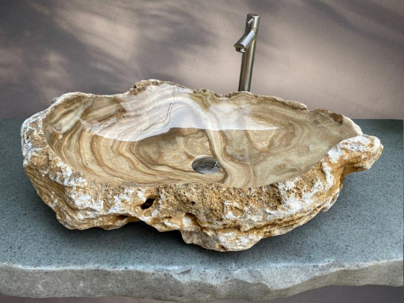 EXOTIC WASHBASIN MADE OF NATURAL STONE