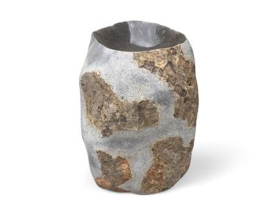 EXCLUSIVE STONE PEDESTAL SINK DALMATIAN