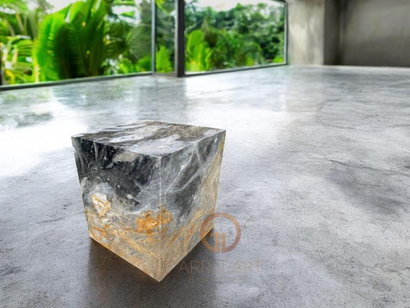 SOLID MARBLE SIDE TABLE MATERA