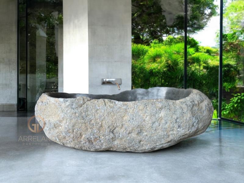 GREY STONE BATHTUB MAJESTY