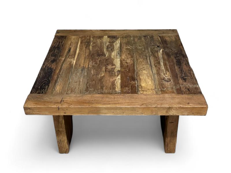 MESA DE CENTRO DE MADERA ANTIGUA