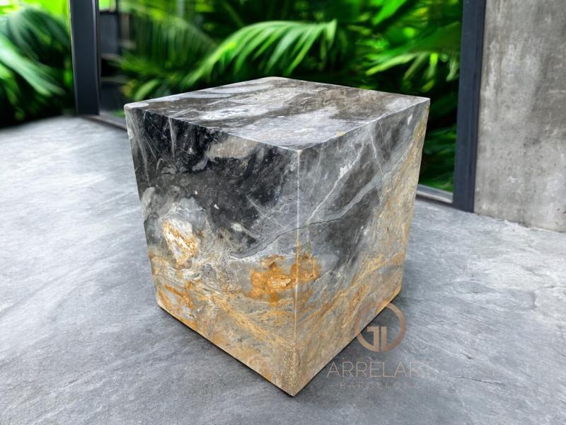 SOLID MARBLE SIDE TABLE MATERA