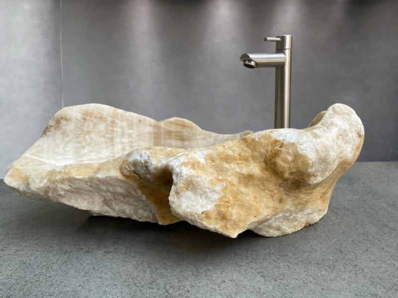 EXCLUSIVE ONYX STONE WASHBASIN OLIVIER