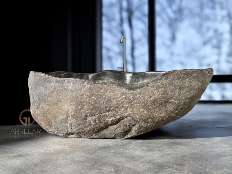 GREY STONE BATHTUB MAJESTY