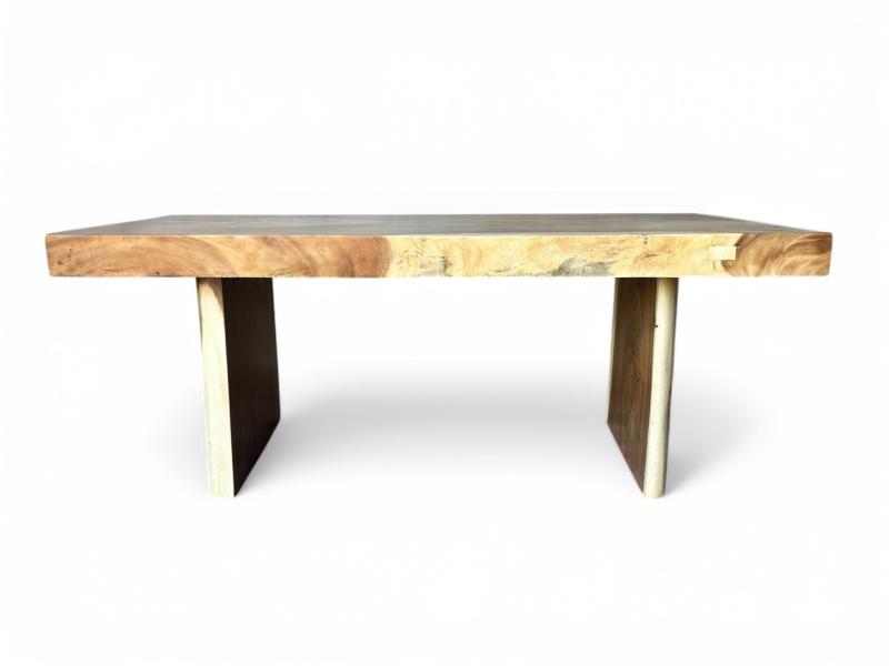 TABLE A MANGER EN BOIS TROPICAL