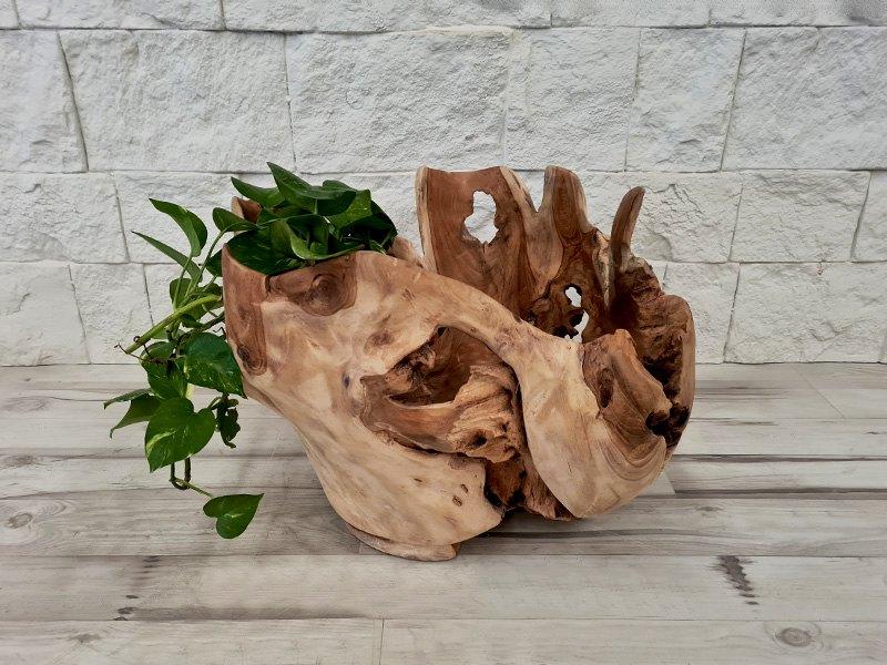 DECORATIVE WOODEN POT CHEILE