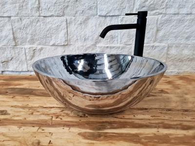 LAVABO DE METAL PLATEADO